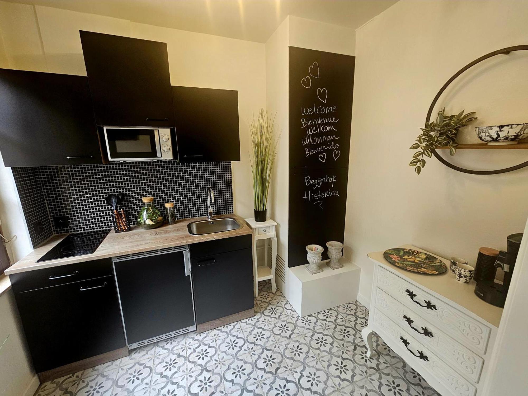 Begijnhof Historica Tongeren Appartement Buitenkant foto