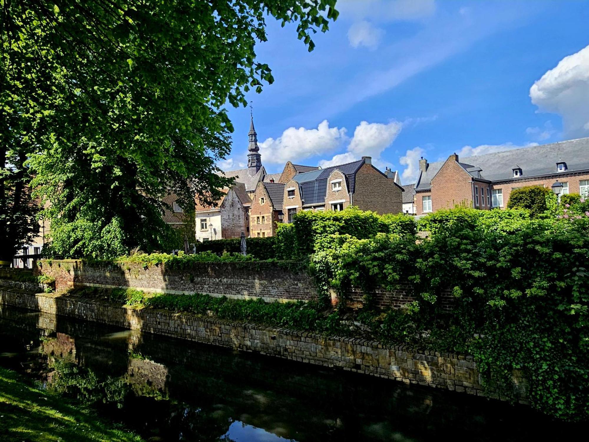 Begijnhof Historica Tongeren Appartement Buitenkant foto