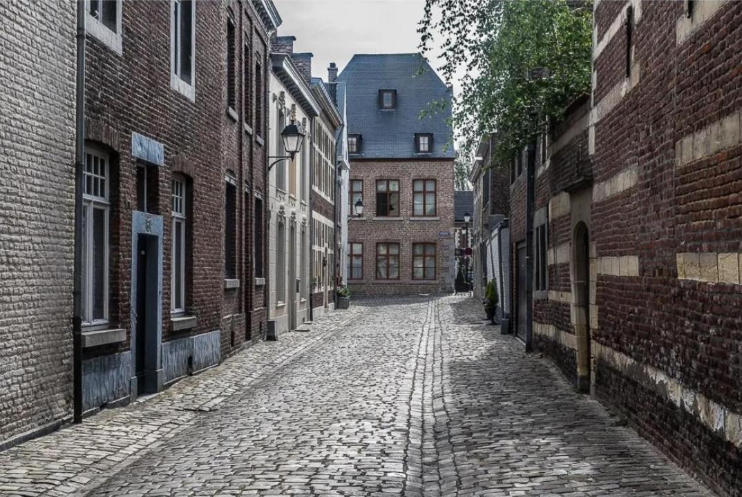 Begijnhof Historica Tongeren Appartement Buitenkant foto